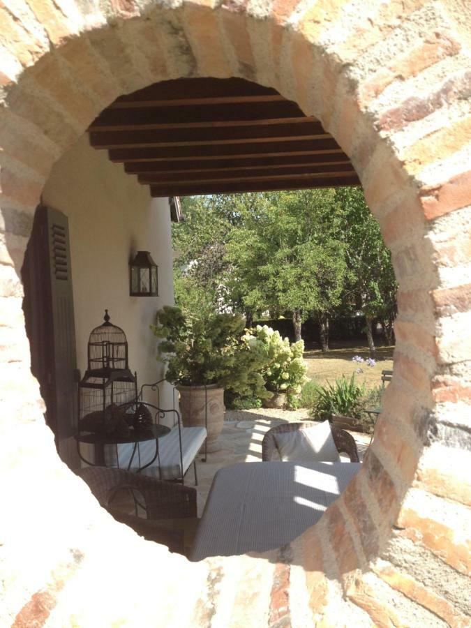 La Grande Poterie Coulandon Exterior photo