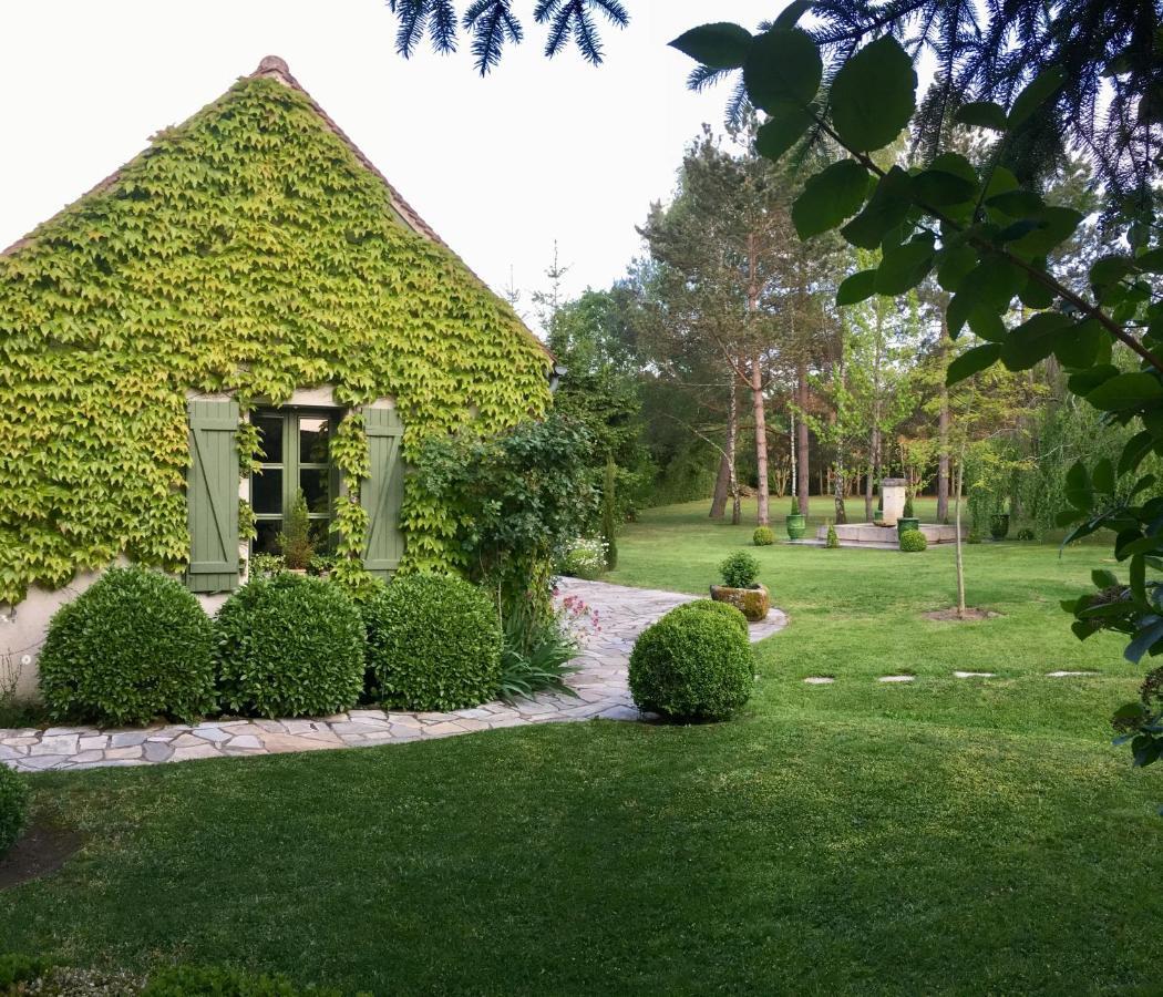 La Grande Poterie Coulandon Exterior photo