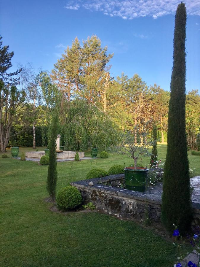 La Grande Poterie Coulandon Exterior photo